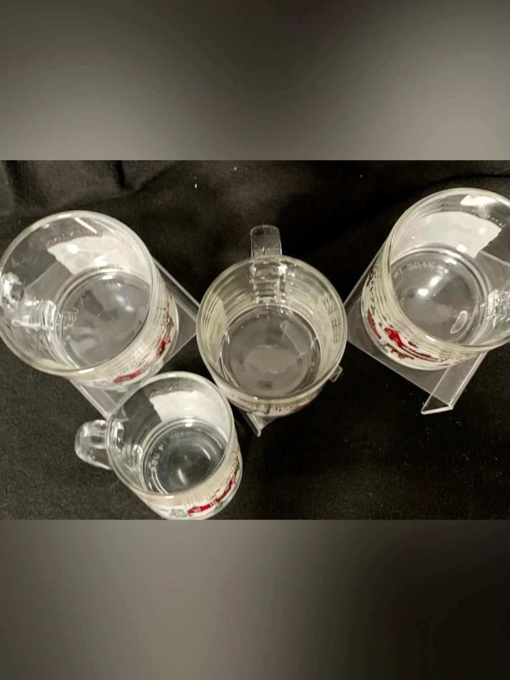 🔍(4) MADE IN USA CHRISTMAS WINTER VILLAGE GLASS MUGS — HORSE & SLEIGH